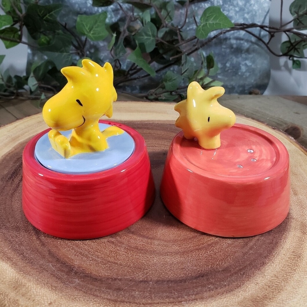 Peanuts Ceramic Woodstock Salt & Pepper shakers - Woodstock in Water Dish‎ UFS